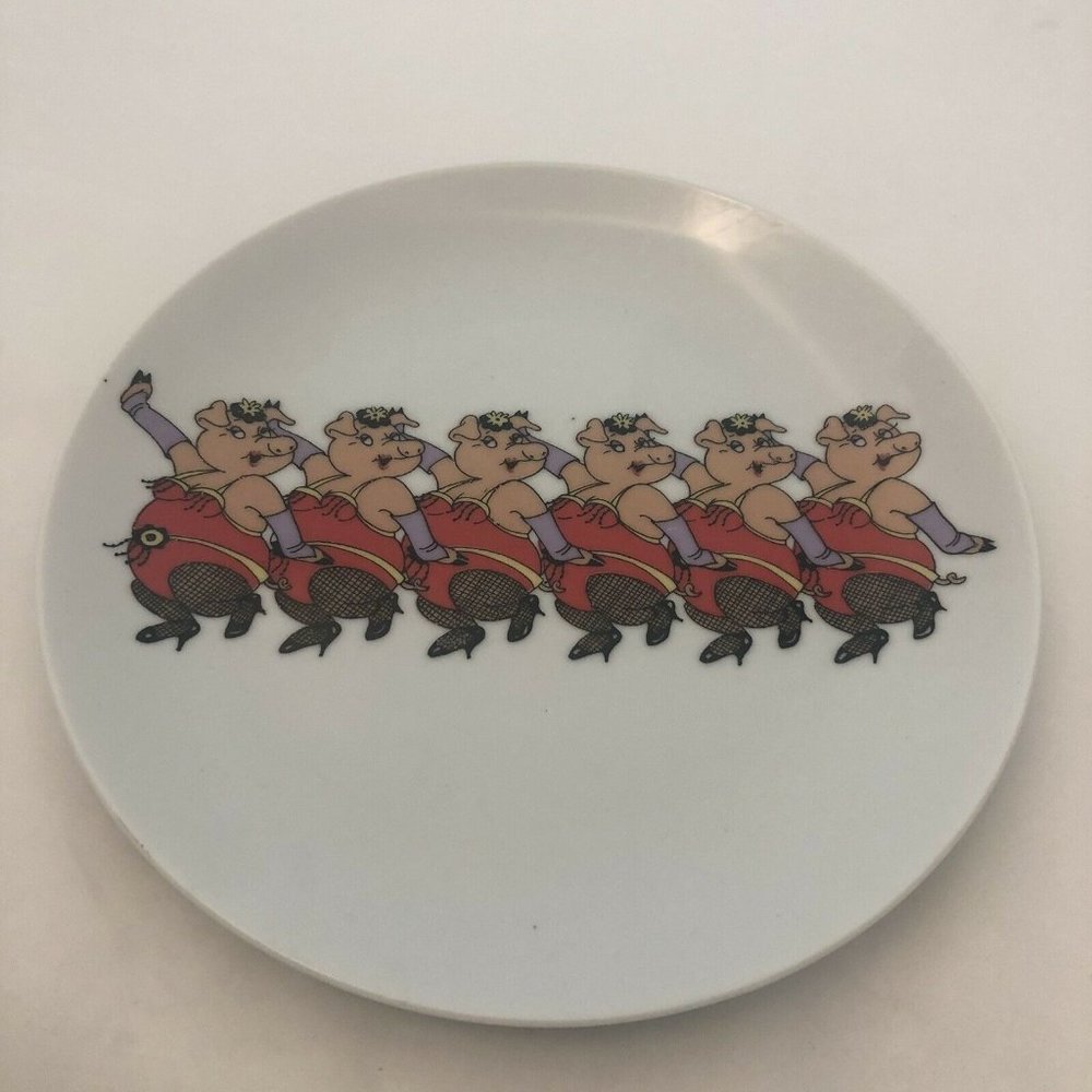 Vintage Papel The Chorus Line Pig Rockette Dancers 8 Inch Plate Japan